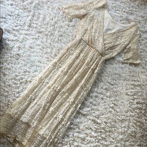 Elegant Lace Midi Dress in Cream